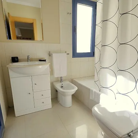 Holiday Bellavista.9 *
